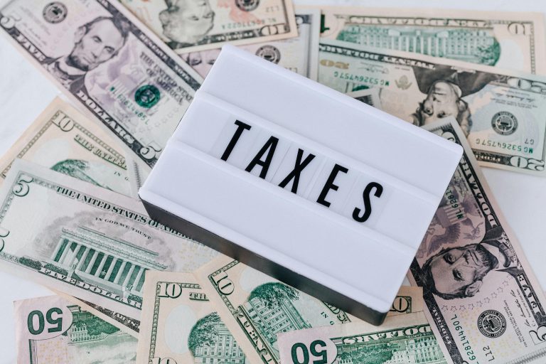 ¿Cuáles son los impuestos aplicables en Chile al pago al extranjero de servicios?