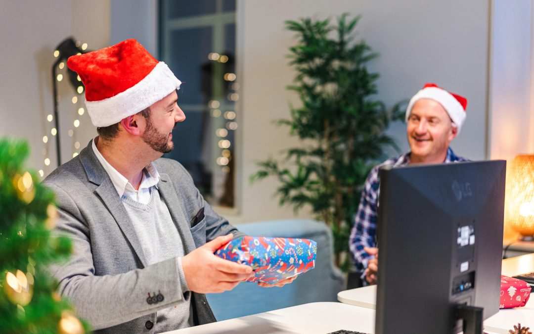 ¿Cómo se deben tratar tributariamente las entregas de gift cards, canastas y regalos o bonos a los trabajadores de una empresa en navidad, fiestas patrias y otras celebraciones?