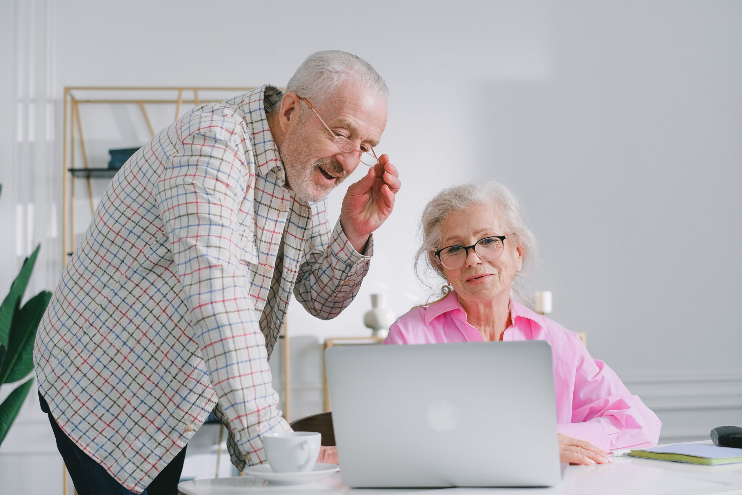 ¿Cuál es el tope imponible previsional para la cotización de salud que se debe aplicar para el caso de un pensionado que sigue trabajando?